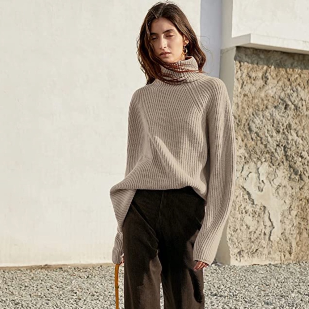 Asymmetrical Sweater - Picture 2 of 8